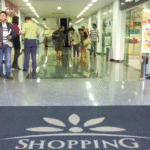 Niño pasó la noche en un shopping tras ser olvidado por su padre