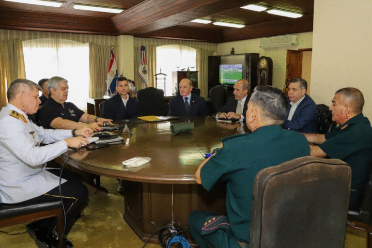Paraguay eleva alerta en frontera con Brasil y designará organización terrorista al PCC y Comando Vermelho