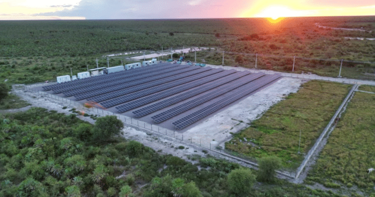 Proyecto solar de la ANDE obtiene primer puesto del Premio Cier de Innovación 2025