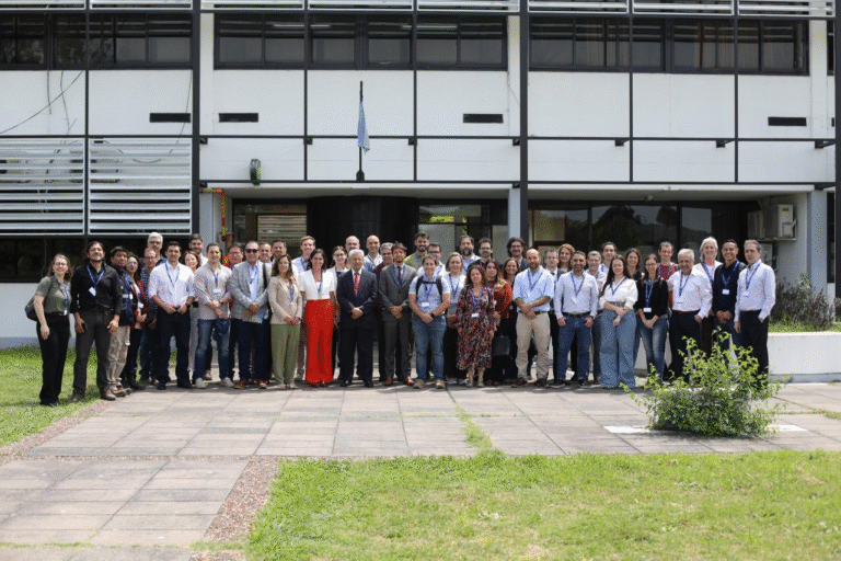 Profesionales de la EBY participan de encuentro latinoamericano de usuarios de Delft FEWS