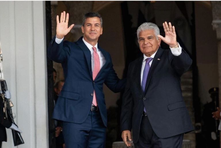 Presidente Peña inicia visita oficial en Panamá con agenda bilateral y encuentros empresariales