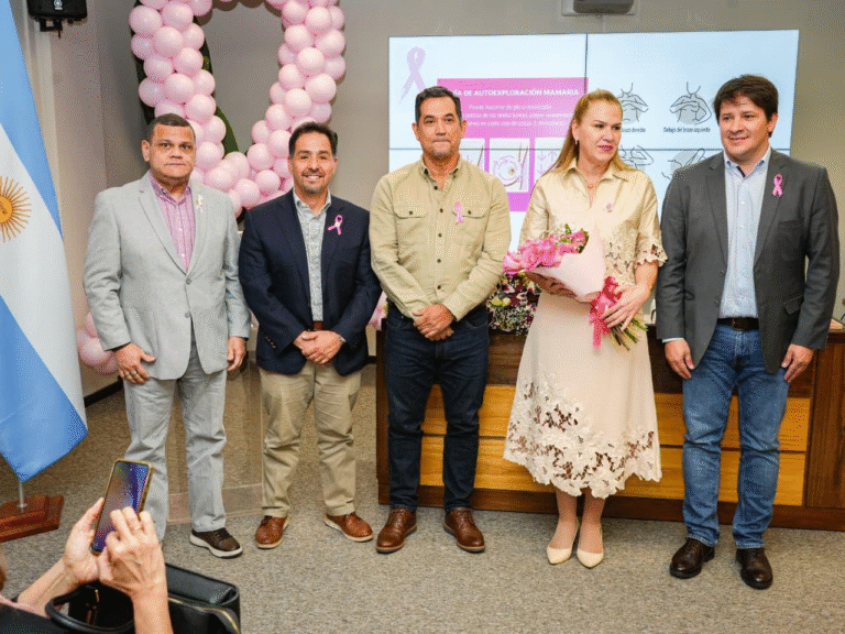 Ministra de Salud acompañó jornada de concienciación sobre cáncer de mama en la EBY
