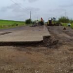 EBY inicia la reparación del camino Ayolas – San Cosme con supervisión del Director General