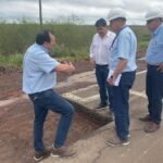 EBY inicia la reparación del camino Ayolas – San Cosme con supervisión del Director General