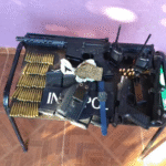 Detienen a brasileño con fusil y municiones que cuentan con sello de Dimabel