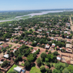 Yacyretá inicia proceso de titulación gratuita de casas ocupadas por familias extracensales, en Encarnación