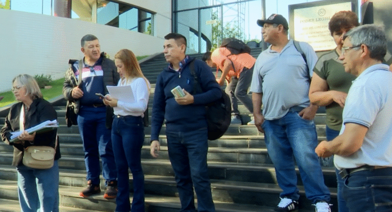 Víctimas de la mafia de los pagarés presentaron pedido de juicio político a ministros de la Corte
