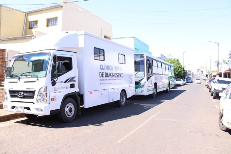 MÓVIL DE SALUD ATENDIÓ EN EL CONCURRIDO CIRCUITO COMERCIAL DE ENCARNACIÓN