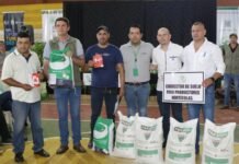 PRO PY/ITAPÚA: ENTREGA DE CORRECTOR DE SUELO Y SEMILLAS DE AUTOCONSUMO