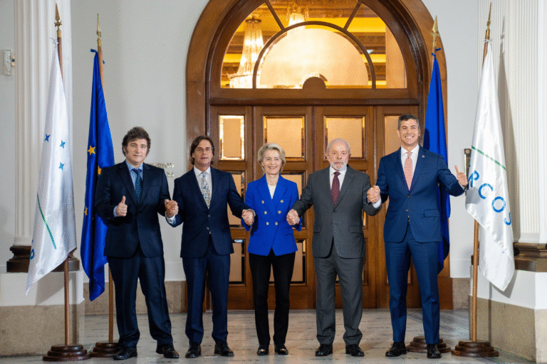 Acuerdo Mercosur-UE es aprobado y firma será en Asunción el 17 de enero