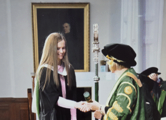 Paraguaya culminó maestría como becaria en Reino Unido con la más alta calificación