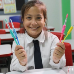 Cerca de un millón y medio de estudiantes retornan a clases con kits escolares y alimentación asegurada