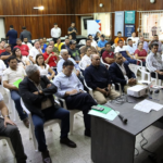 MAG apunta a iniciar vínculo directo de productores con supermercadistas y mejorar precio del tomate