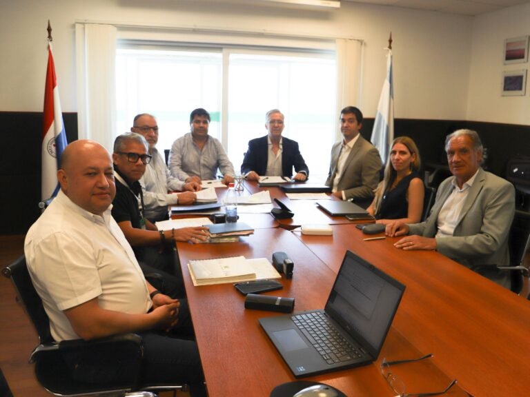 Yacyretá autoriza llamado a concurso para obras de toma de agua cruda en Ayolas Yacyretá autoriza llamado a concurso para obras de toma de agua cruda en Ayolas