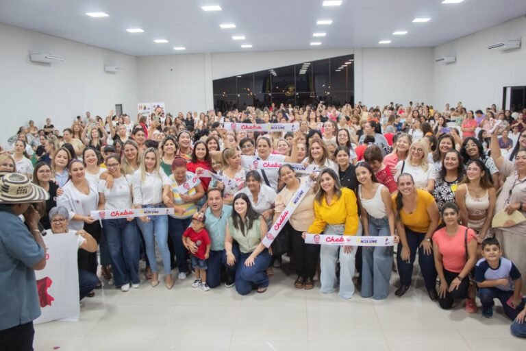 Sebastián «Cheba» Remesowski compartió encuentro de más de 500 mujeres por el Día de la Mujer Paraguaya