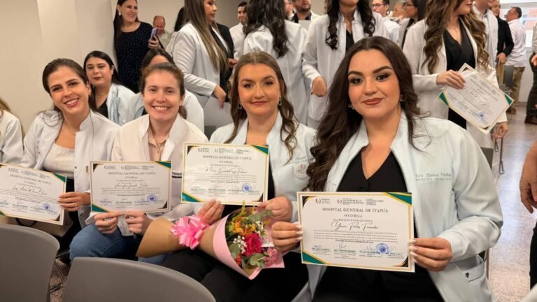 30 nuevos especialistas médicos culminan su formación tras residencias en siete áreas del HGI