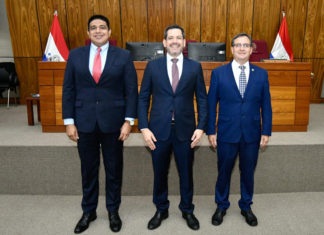 Raúl Latorre es reelecto por cuarto año consecutivo como presidente de Diputados