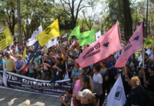 Docentes anuncian suspensión total de clases este martes