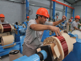 Gobierno prevé agilizar proyecto de ley para establecer nuevo sistema de reajuste del salario mínimo este año