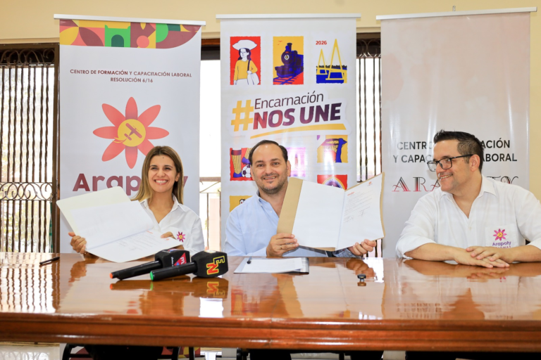 SEBASTIÁN “CHEBA” REMESOWSKI LANZA 200 BECAS GRATUITAS DE INGLÉS EN ENCARNACIÓN