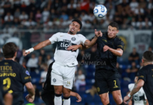 Con pocas ideas, Olimpia choca ante el muro de Barracas Central en el Defensores