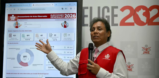 ¿Por qué se demoran tanto los resultados de las presidenciales de Perú?