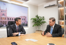 Santiago Peña designa a nuevo ministro de la Senatur