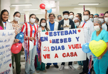 Dan de alta a adolescente que recibió trasplante de corazón
