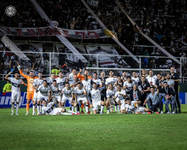 Sobre los 90, Olimpia logra un gran triunfo ante Barracas Central