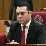 Hernán Rivas renuncia al Senado