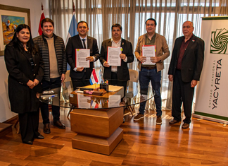 EBY y Misiones firman ambicioso convenio para beneficio de más de 8.000 productores del VIII° Departamento