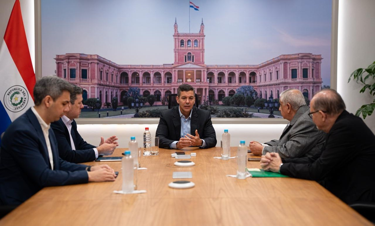 IPS apunta a reducir listas de espera con Hospital Virtual para pacientes crónicos y maratón de cirugías