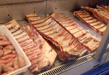 Asado mundialista: ¿a cuánto promedia el kilo de costilla?