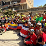 Venezuela: rescatan a un superviviente de los terremotos tras una semana bajo los escombros