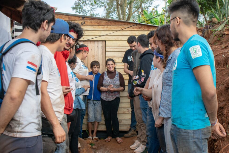 Techo Py invita a voluntarios a construir viviendas en cinco departamentos