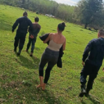 Rescatan a una beba que estaba a punto de ser ahogada por su padre