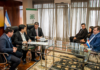 Yacyretá firma convenios para beneficiar a miles de pequeños productores de Ñeembucú y Caazapá