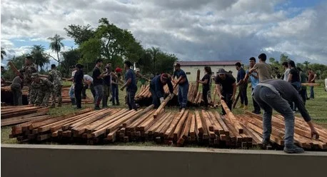 Más de 200 afectados por inundaciones en Ayolas reciben acompañamiento del Gobierno y cientos de voluntarios